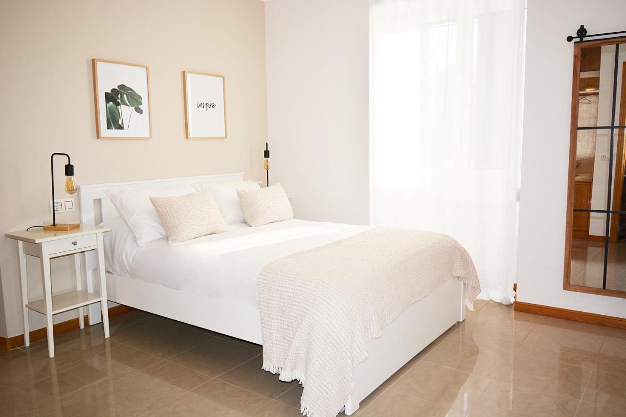 Galihost - Casa Con Enorme Jardin En Cambados Villa Bagian luar foto