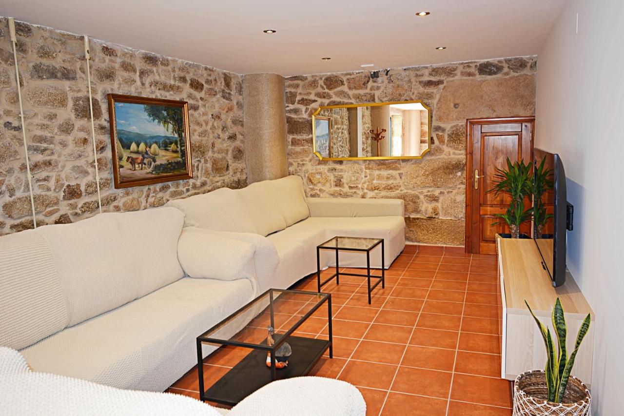 Galihost - Casa Con Enorme Jardin En Cambados Villa Bagian luar foto