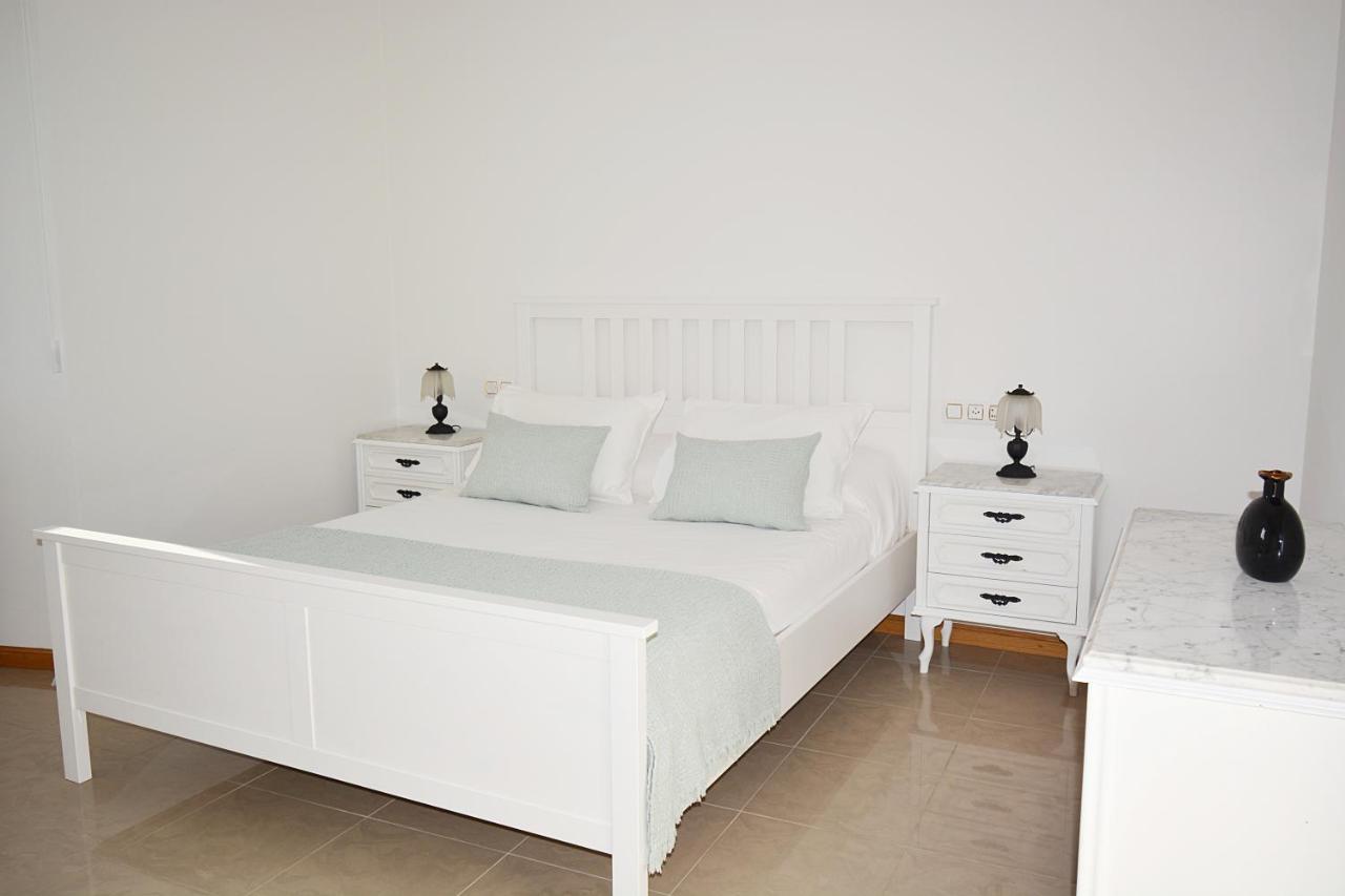 Galihost - Casa Con Enorme Jardin En Cambados Villa Bagian luar foto
