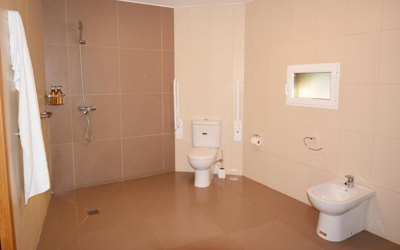 Galihost - Casa Con Enorme Jardin En Cambados Villa Bagian luar foto